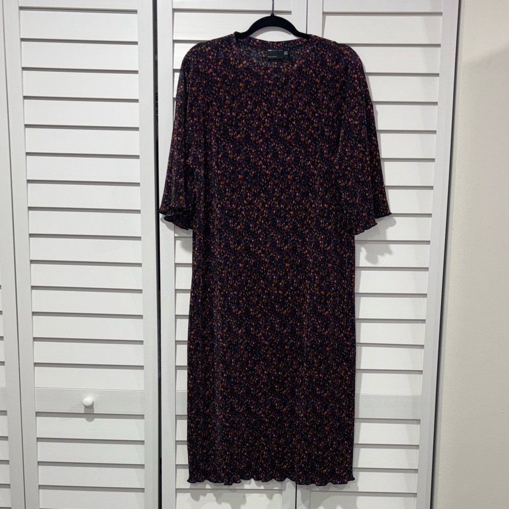 ASOS DESIGN plisse midi oversized style dress in dark ditsy floral print